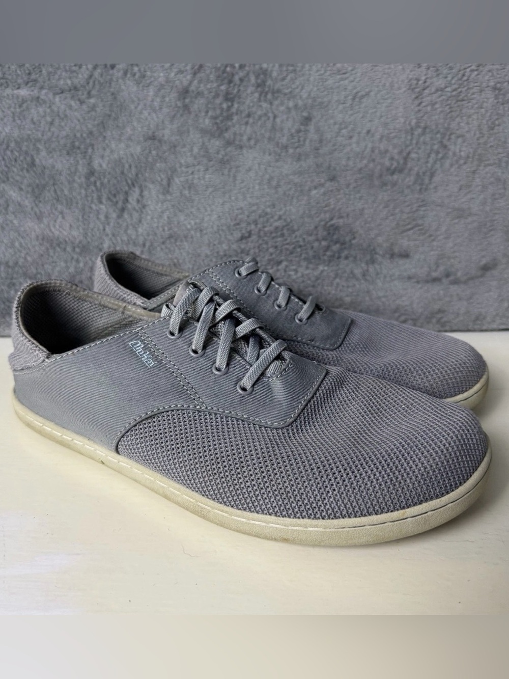 OluKai Men's Gray Mesh Low-Top Sneakers
